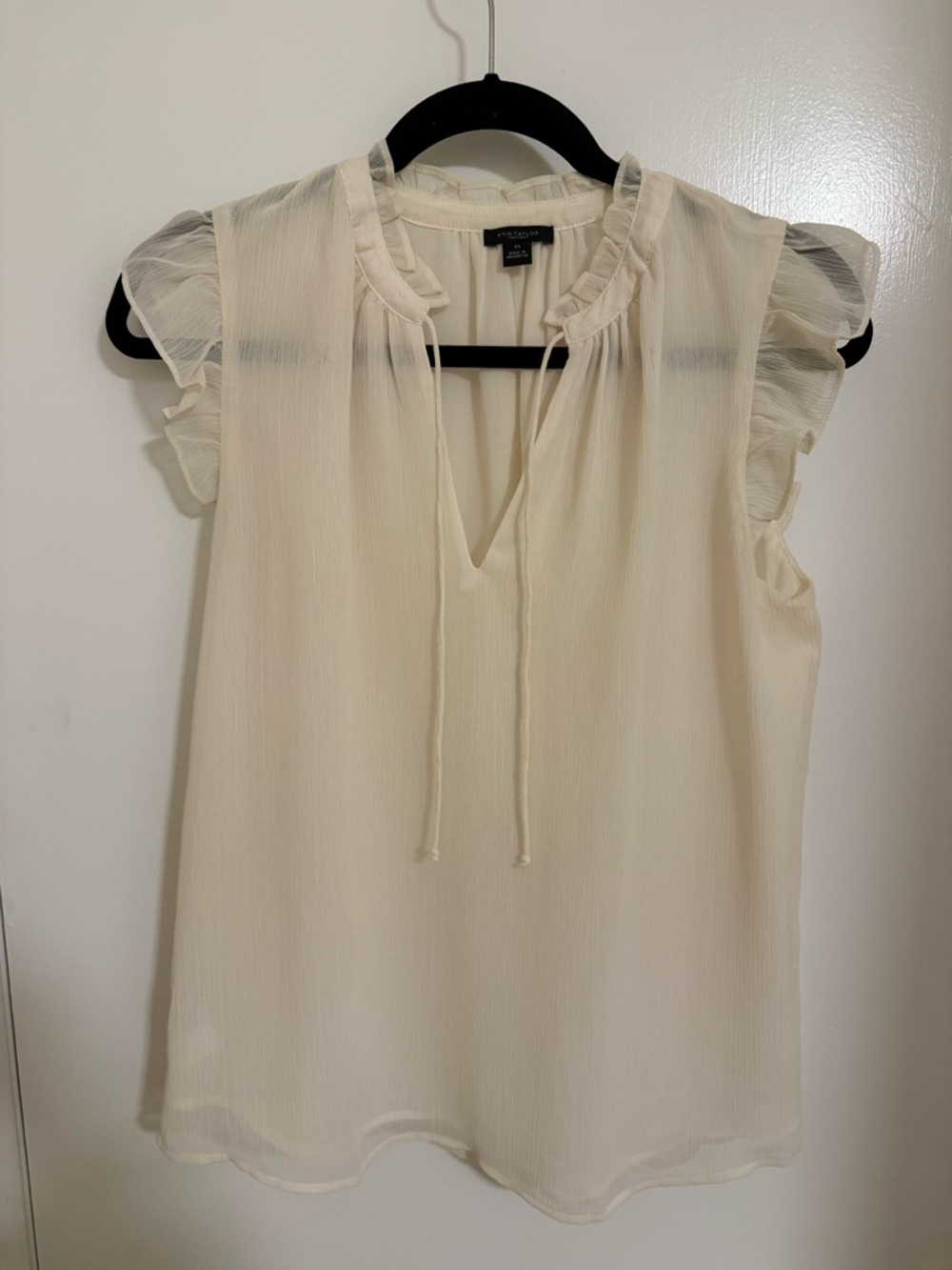 Ann Taylor Cream Ruffle Cap-Slee Tie-Neck Blouse